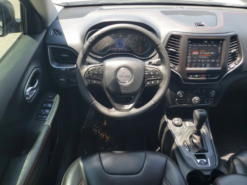 Thumbnail: 2020 Jeep Cherokee - 9