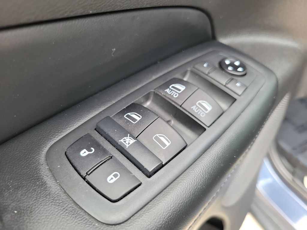 Thumbnail: 2020 Jeep Grand Cherokee - 22