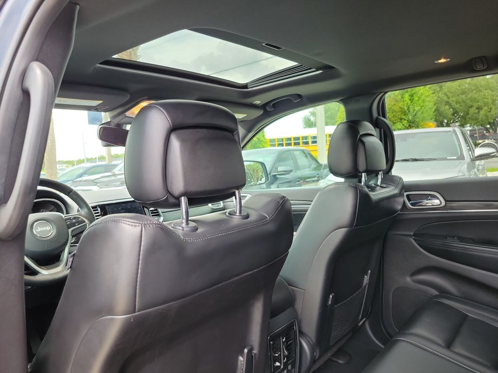 Thumbnail: 2020 Jeep Grand Cherokee - 19