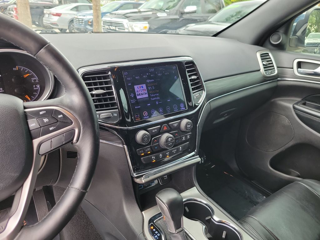 Thumbnail: 2020 Jeep Grand Cherokee - 31