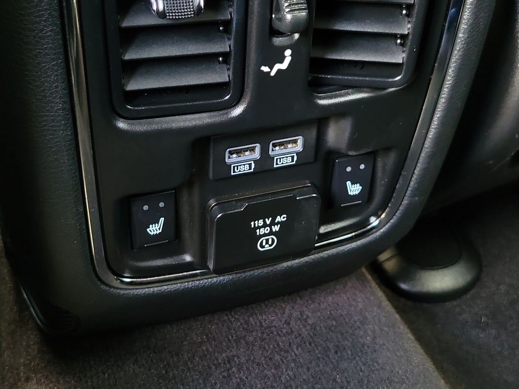 Thumbnail: 2019 Jeep Grand Cherokee - 19