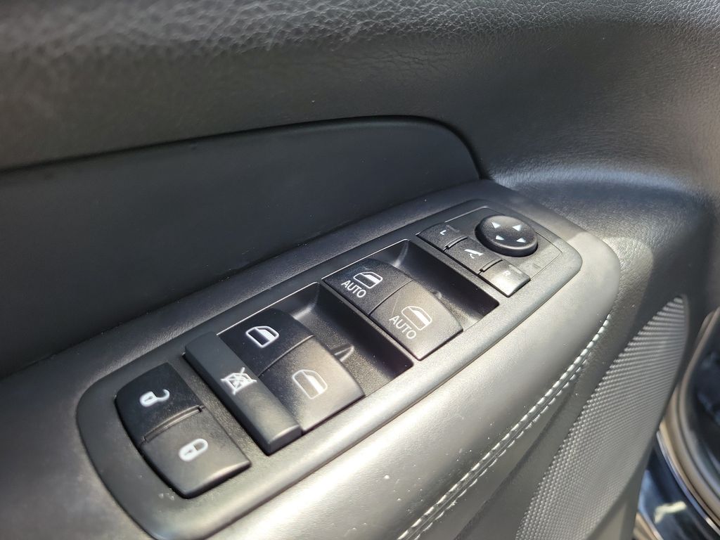 Thumbnail: 2019 Jeep Grand Cherokee - 21