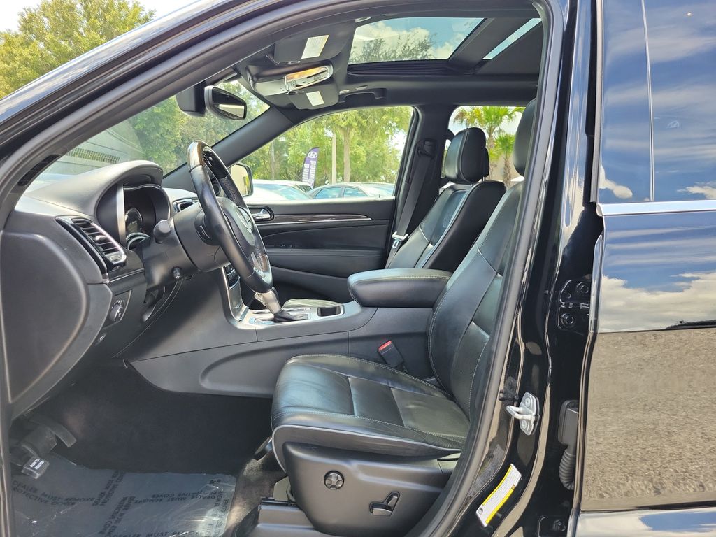 Thumbnail: 2019 Jeep Grand Cherokee - 8