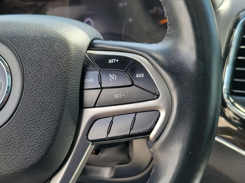Thumbnail: 2019 Jeep Grand Cherokee - 26
