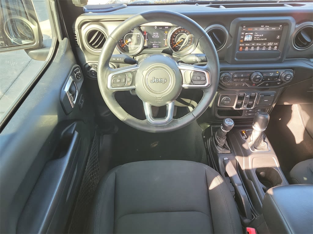 Thumbnail: 2020 Jeep Gladiator - 12