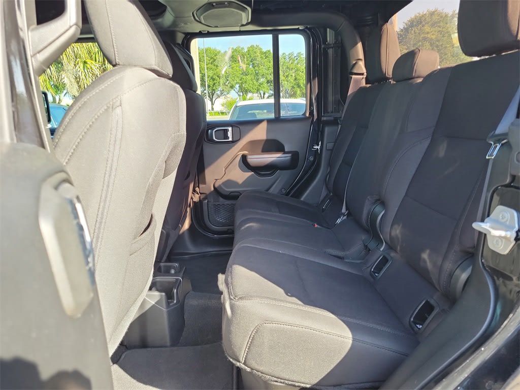 Thumbnail: 2020 Jeep Gladiator - 11