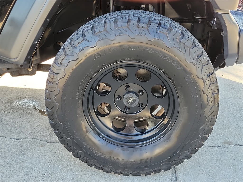 Thumbnail: 2020 Jeep Gladiator - 7