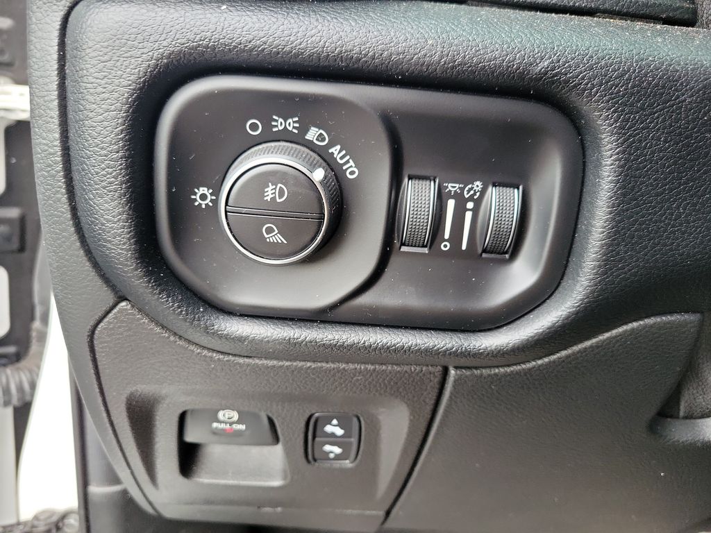 Thumbnail: 2022 RAM 1500 - 29