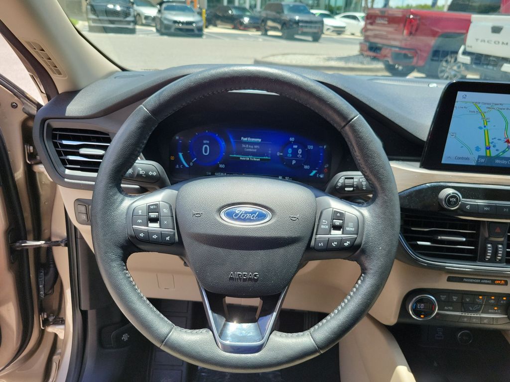 Thumbnail: 2020 Ford Escape - 9