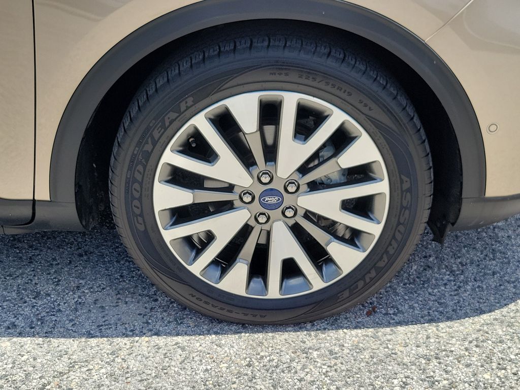 Thumbnail: 2020 Ford Escape - 5