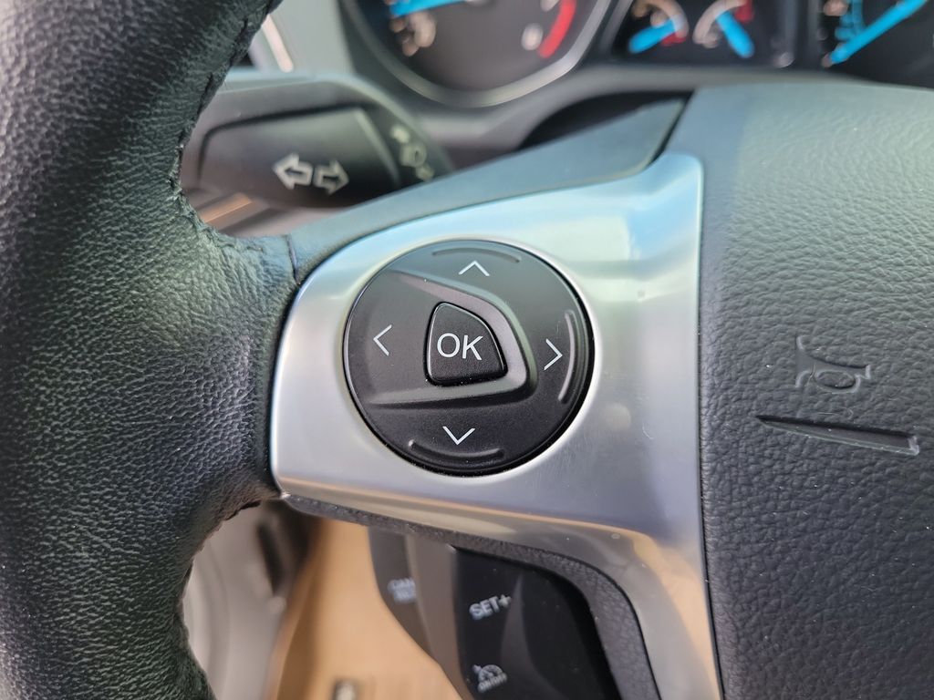 Thumbnail: 2015 Ford Escape - 27
