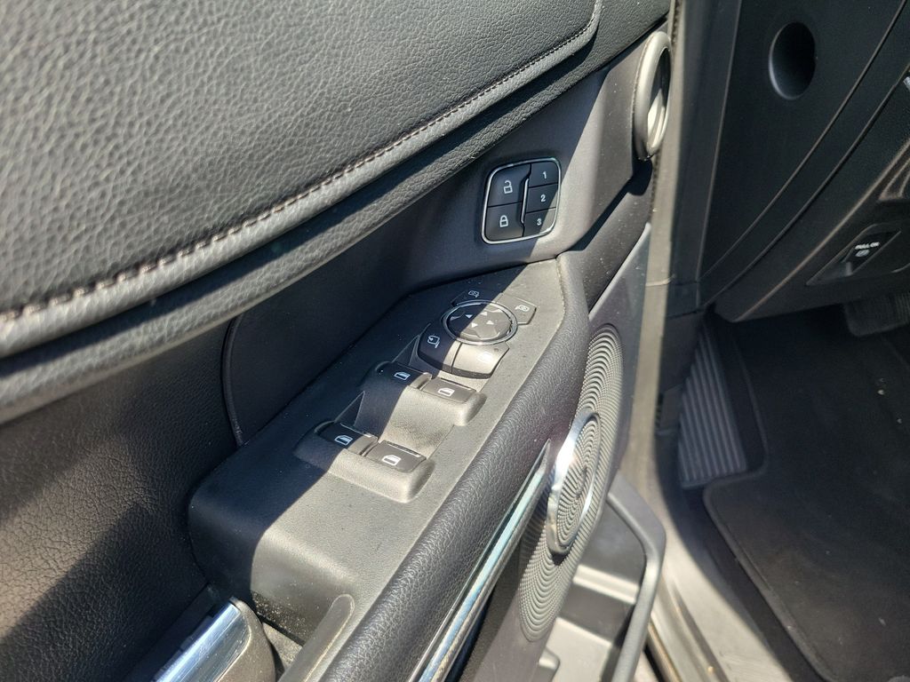 Thumbnail: 2020 Ford Expedition - 20