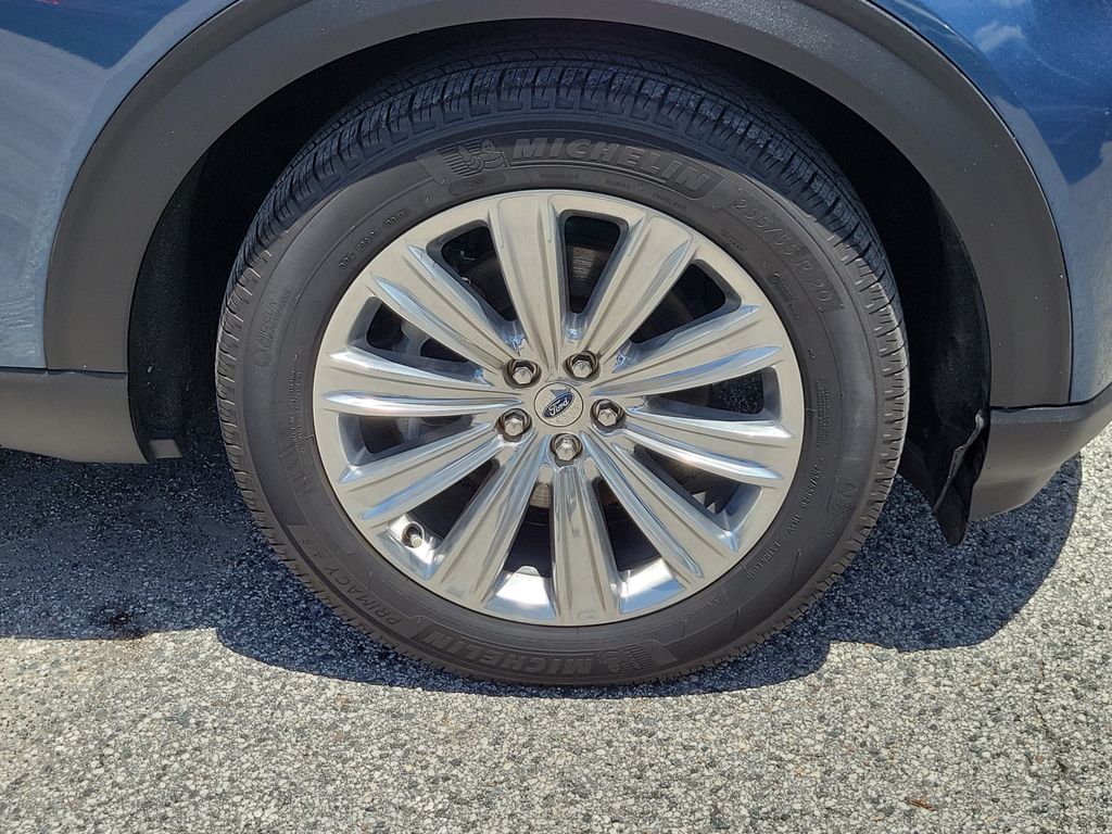 Thumbnail: 2020 Ford Explorer - 5