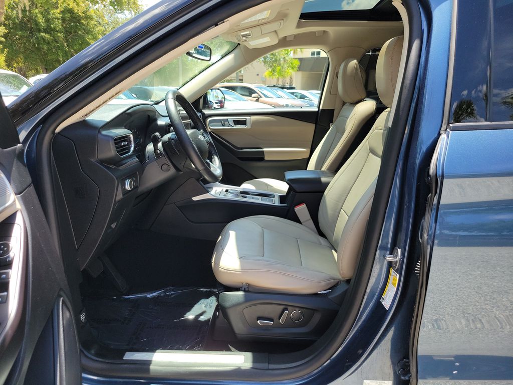 Thumbnail: 2020 Ford Explorer - 7