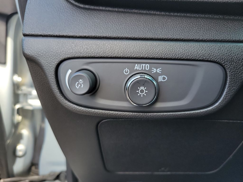 Thumbnail: 2023 Chevrolet Bolt EV - 28