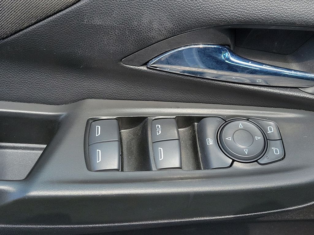 Thumbnail: 2023 Chevrolet Bolt EV - 22