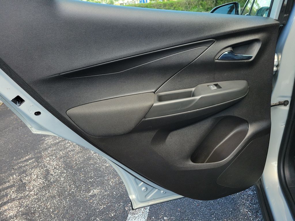 Thumbnail: 2023 Chevrolet Bolt EV - 24