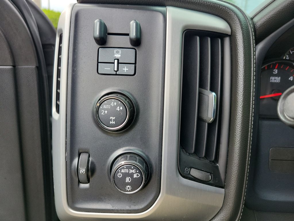 Thumbnail: 2015 GMC Sierra 1500 - 24