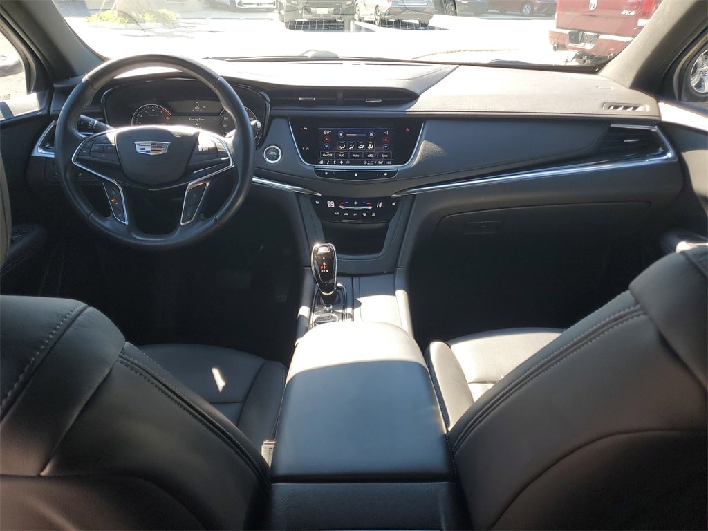 Thumbnail: 2021 Cadillac XT5 - 2