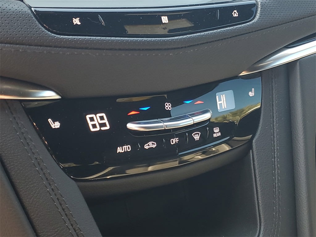 Thumbnail: 2021 Cadillac XT5 - 29