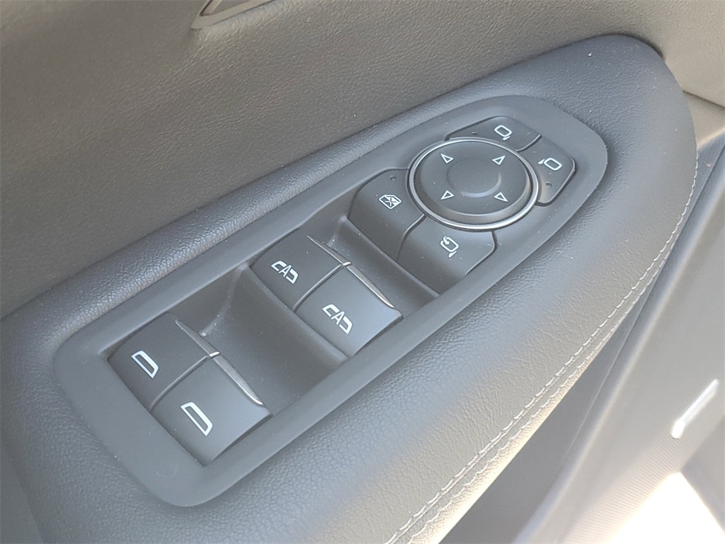 Thumbnail: 2021 Cadillac XT5 - 23