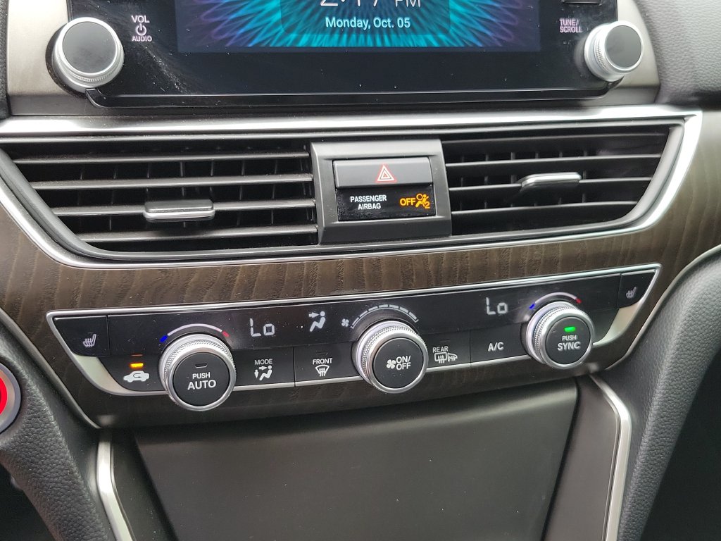 Thumbnail: 2018 Honda Accord - 21