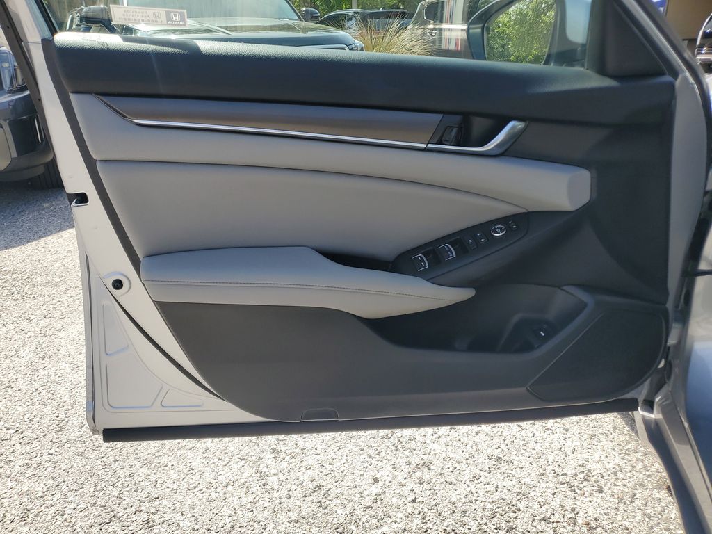 Thumbnail: 2019 Honda Accord - 20