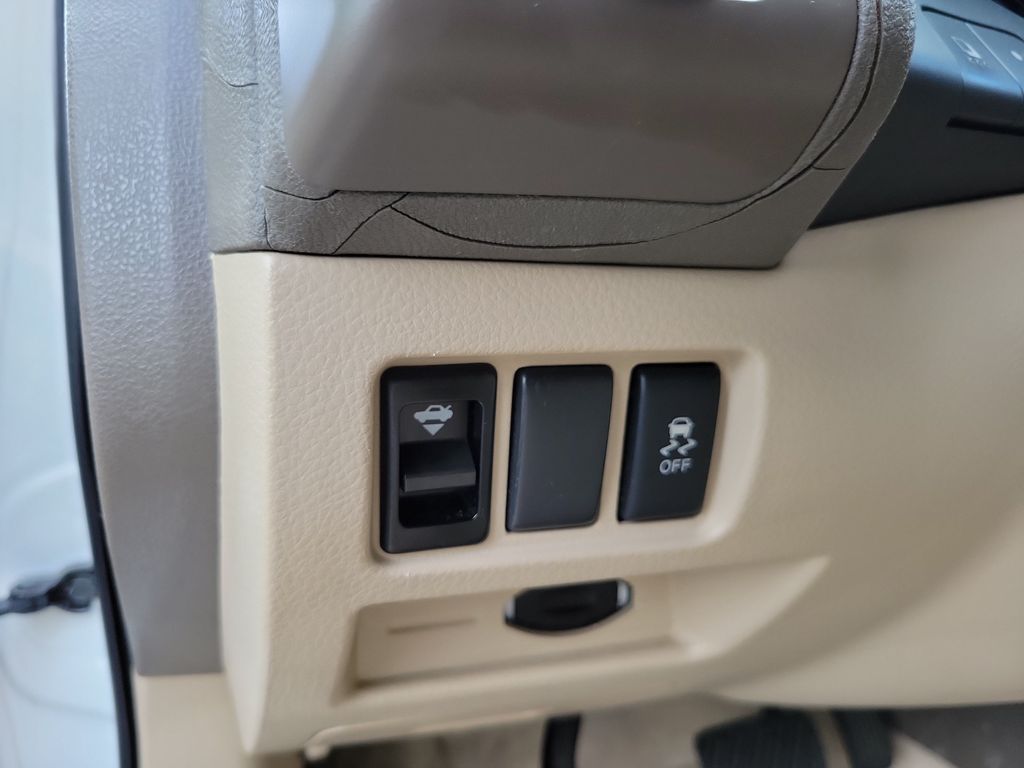 Thumbnail: 2012 Nissan Altima - 23