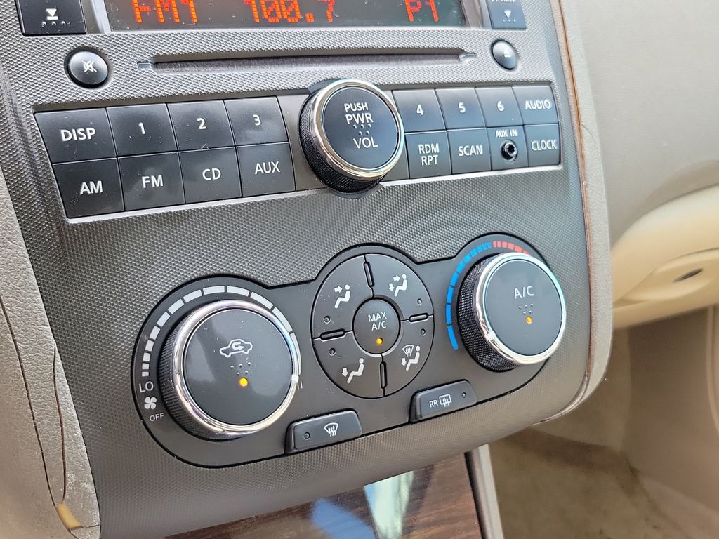 Thumbnail: 2012 Nissan Altima - 29