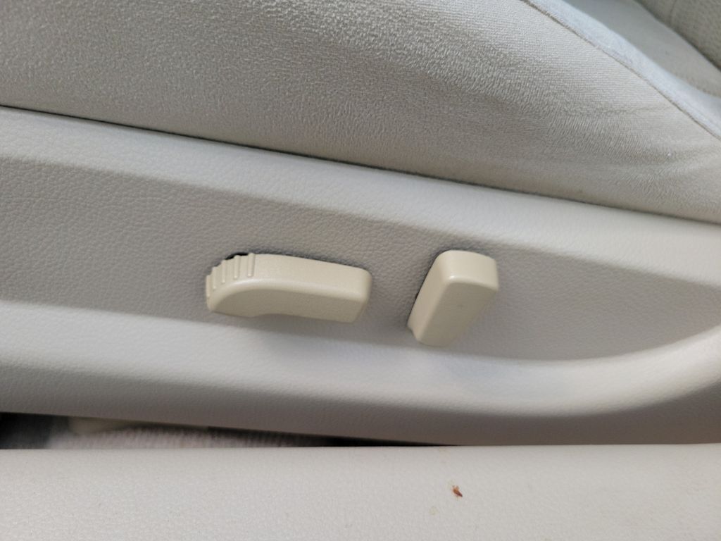 Thumbnail: 2012 Nissan Altima - 22