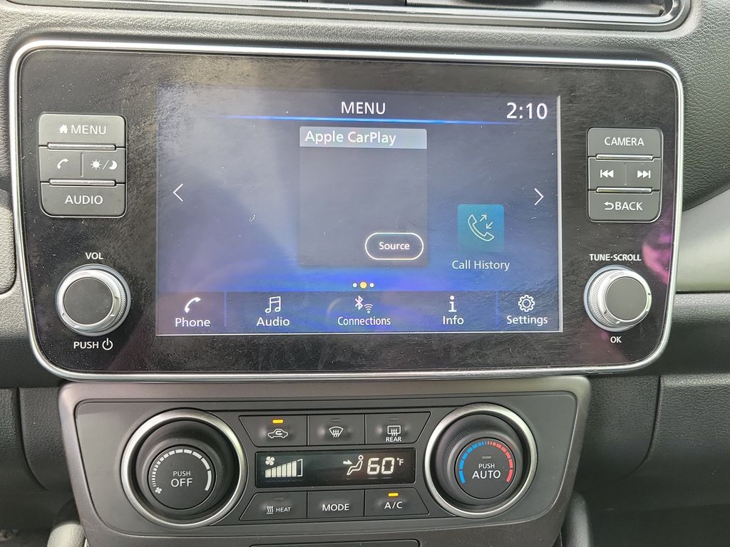 Thumbnail: 2022 Nissan Leaf - 13