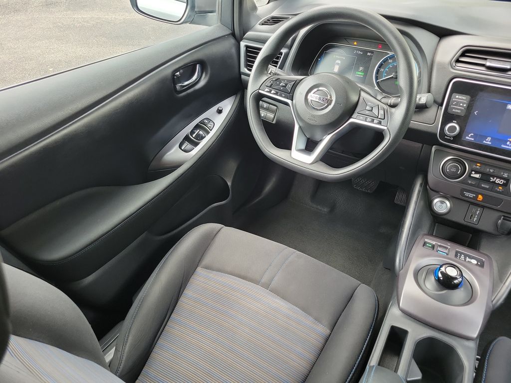 Thumbnail: 2022 Nissan Leaf - 11