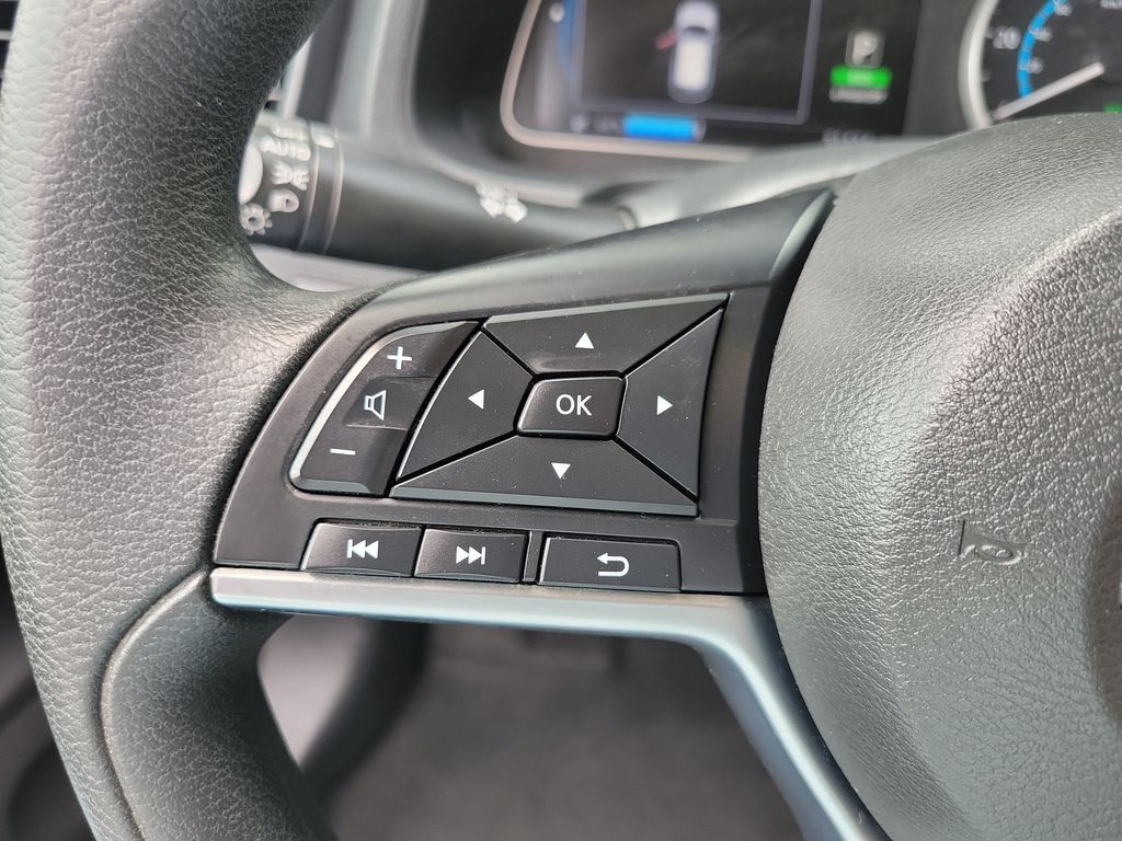 Thumbnail: 2022 Nissan Leaf - 27