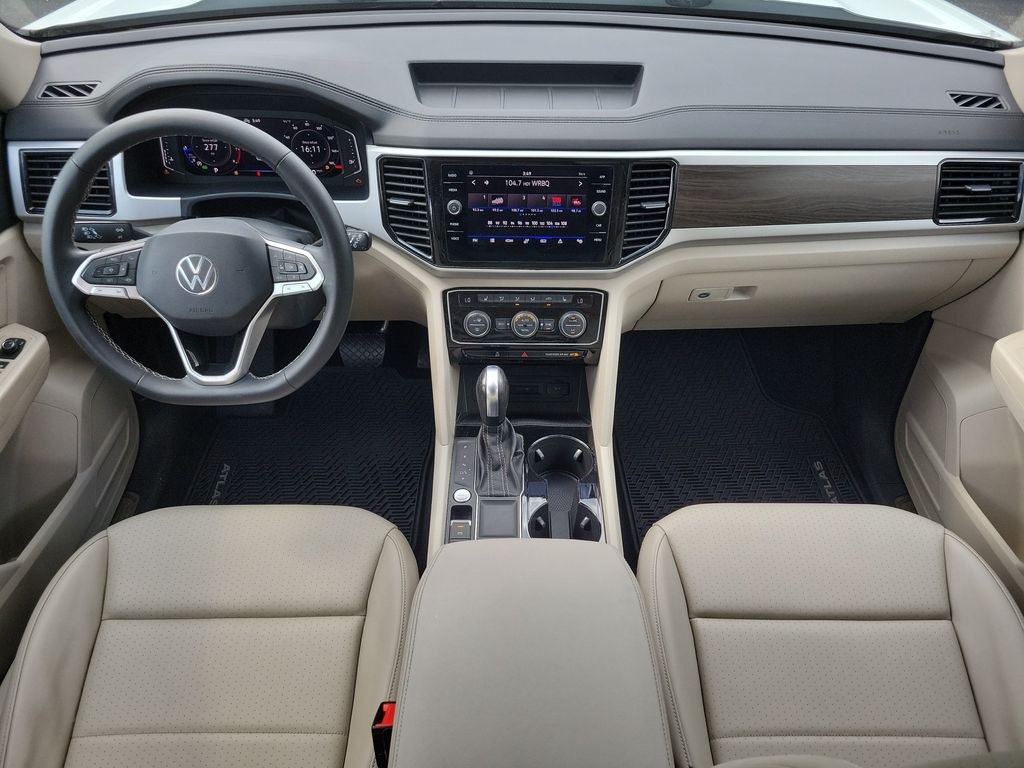 Thumbnail: 2022 Volkswagen Atlas - 6