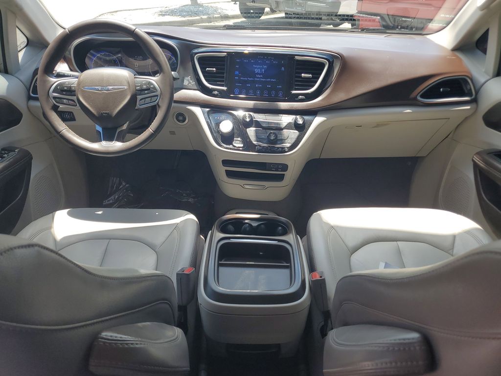 Thumbnail: 2017 Chrysler Pacifica - 2