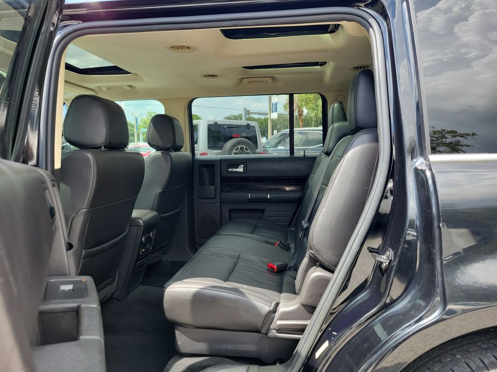 Thumbnail: 2016 Ford Flex - 8