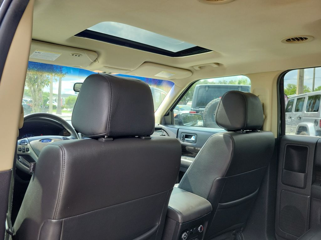 Thumbnail: 2016 Ford Flex - 19