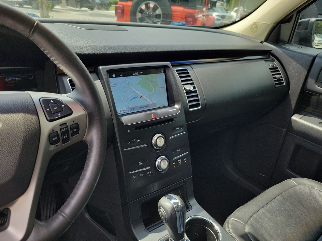 Thumbnail: 2016 Ford Flex - 31