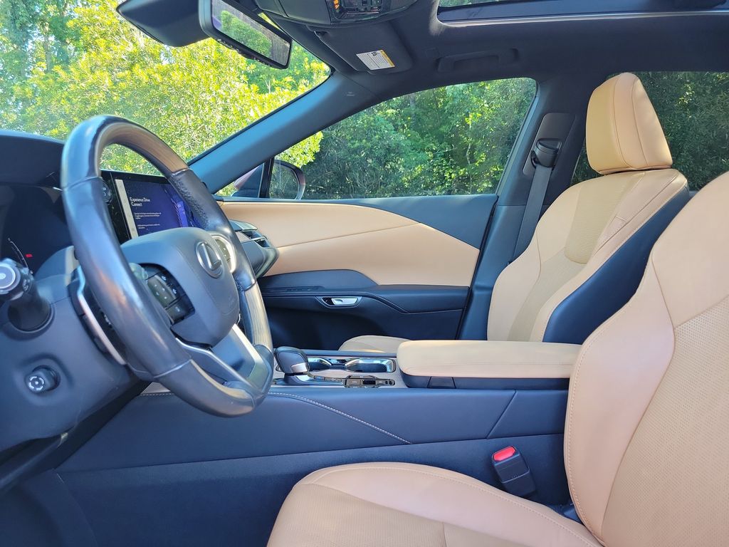 Thumbnail: 2023 Lexus RX - 9
