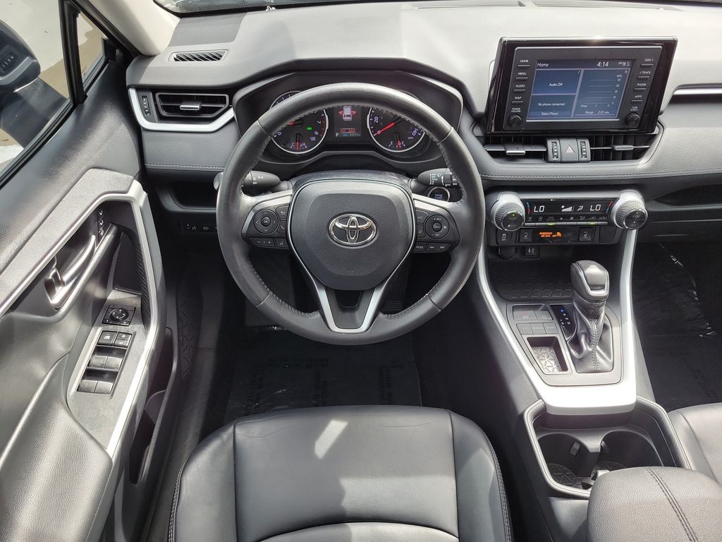 Thumbnail: 2019 Toyota RAV4 - 9