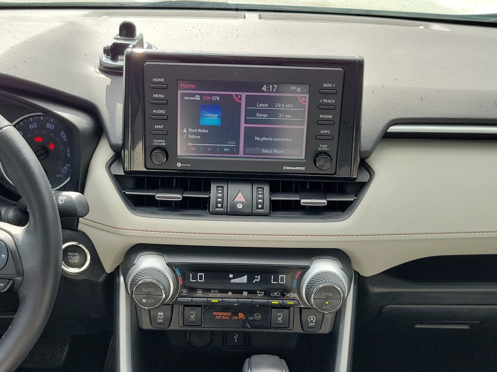 Thumbnail: 2021 Toyota RAV4 - 11