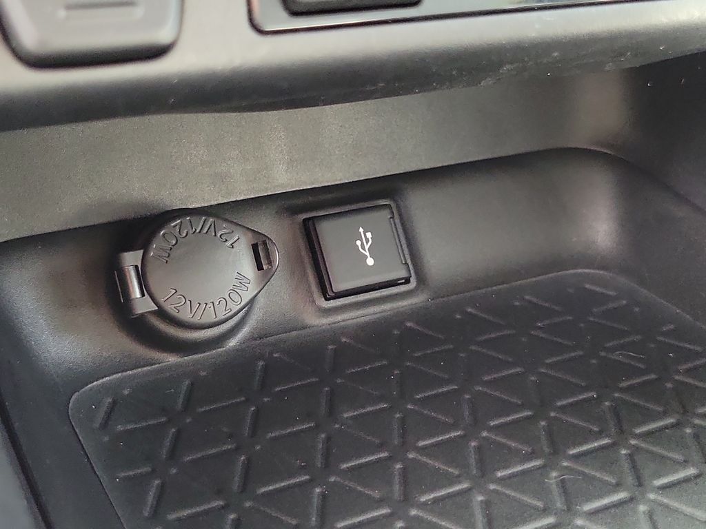 Thumbnail: 2021 Toyota RAV4 - 30