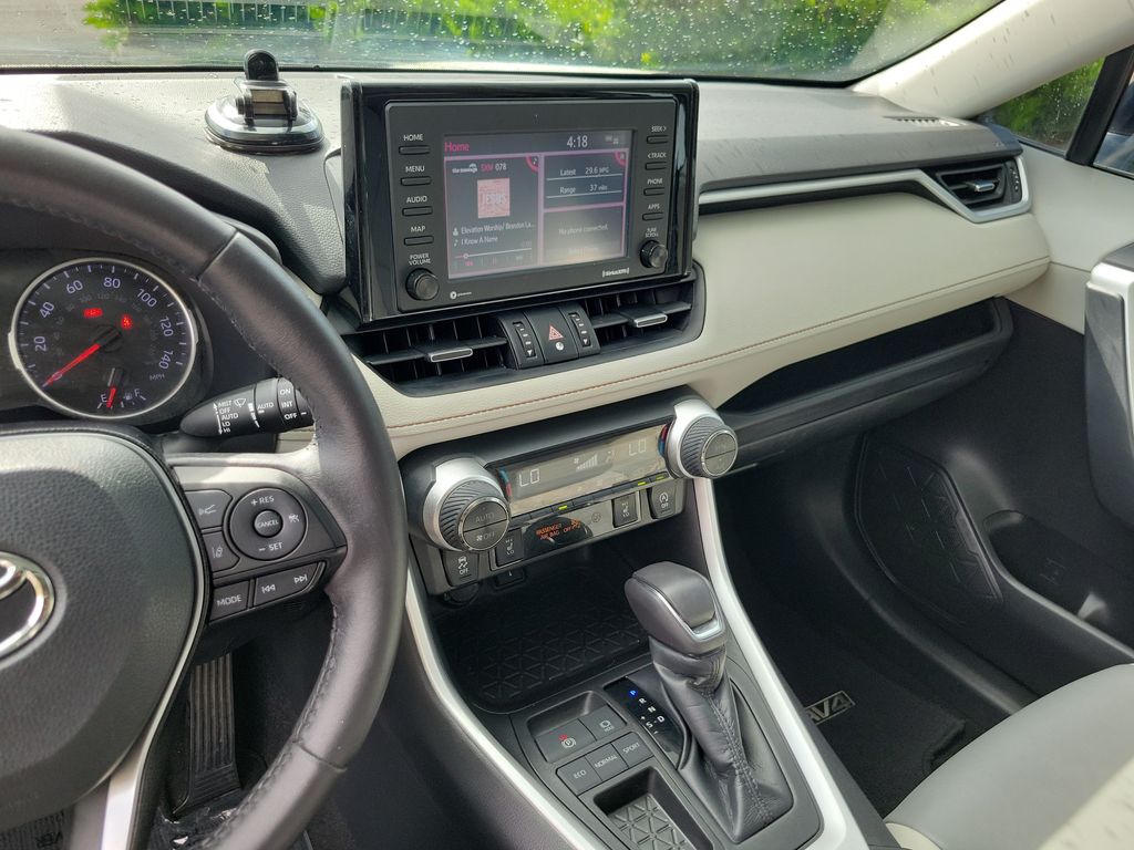 Thumbnail: 2021 Toyota RAV4 - 31