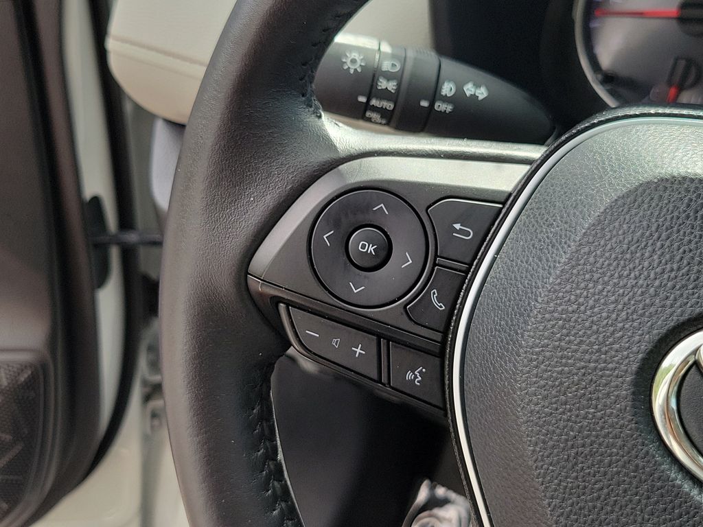 Thumbnail: 2021 Toyota RAV4 - 26