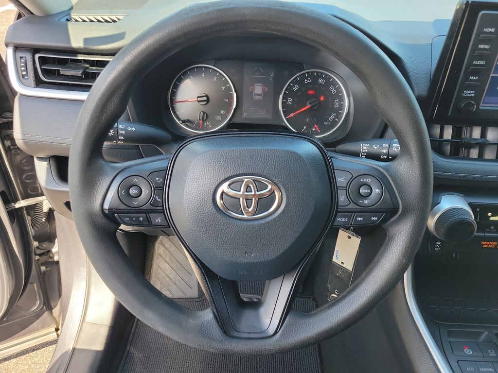 Thumbnail: 2019 Toyota RAV4 - 30
