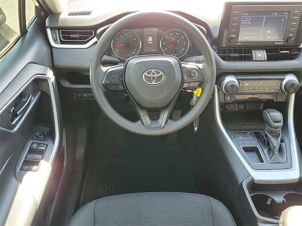 2021 Toyota RAV4 LE 8