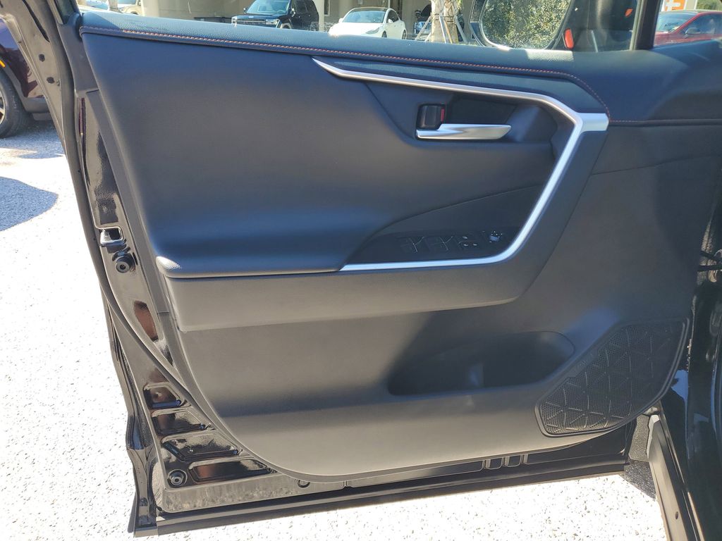 Thumbnail: 2024 Toyota RAV4 - 21