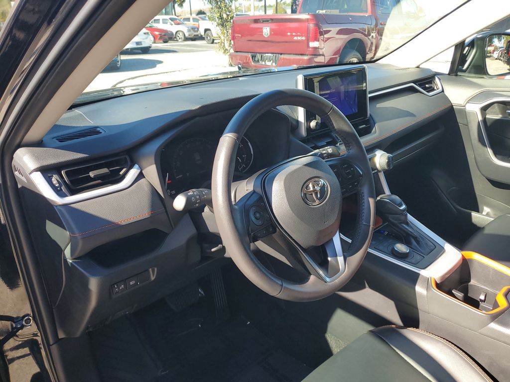 Thumbnail: 2024 Toyota RAV4 - 10