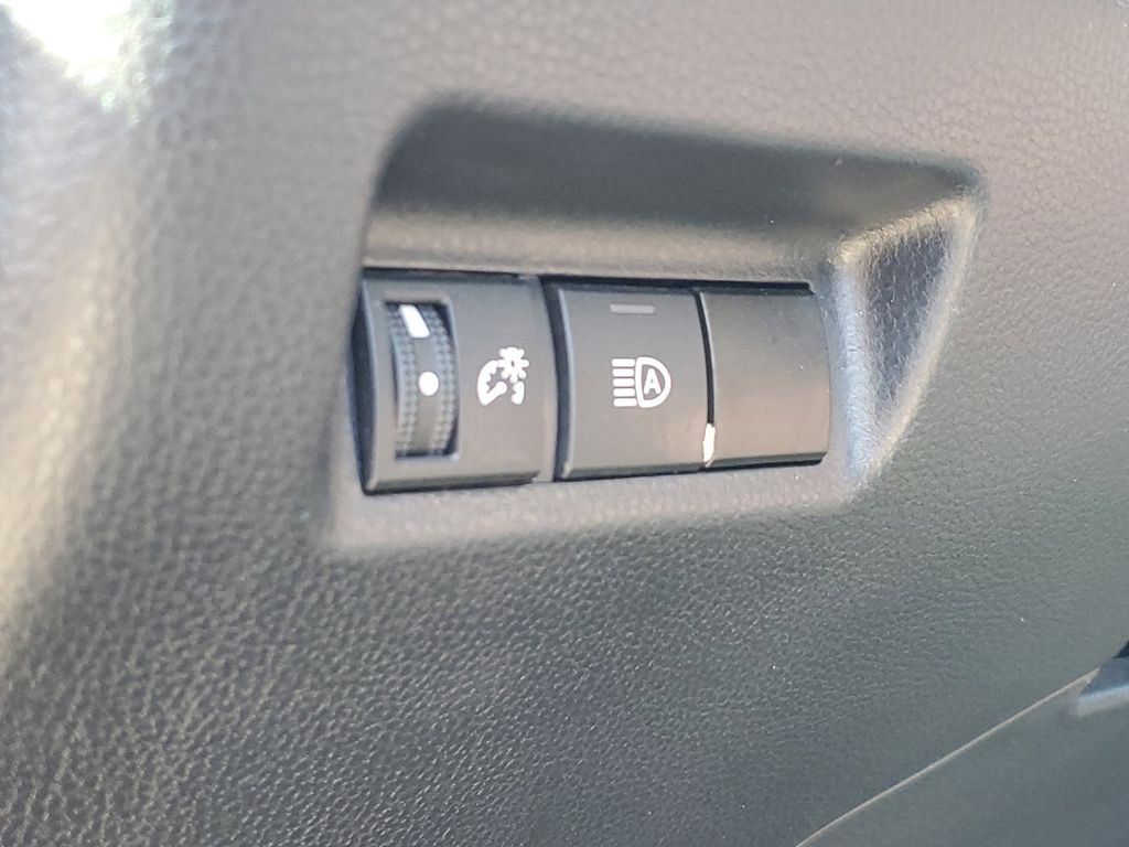 Thumbnail: 2024 Toyota RAV4 - 24