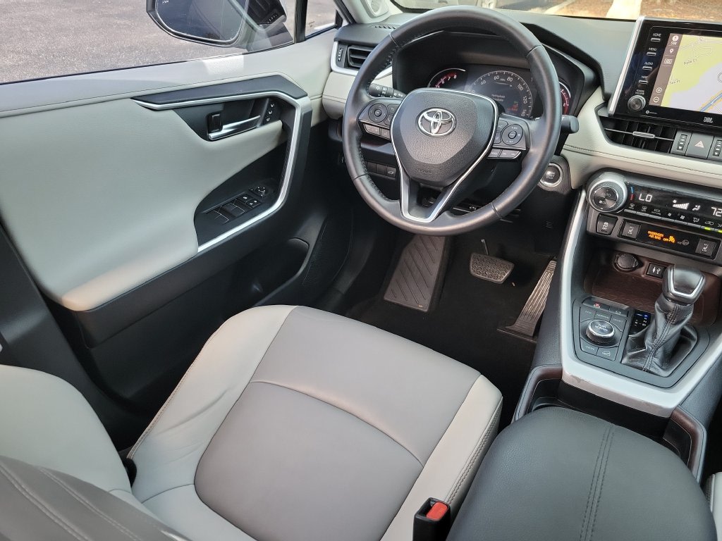 Thumbnail: 2019 Toyota RAV4 - 11